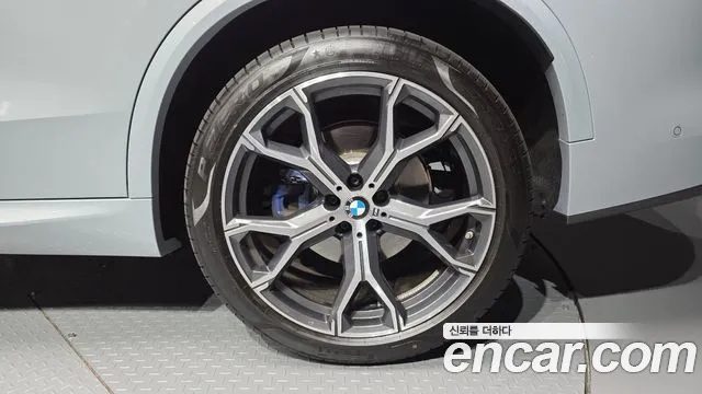 BMW X5 2025 thumb 12