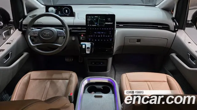 Hyundai Staria 2023 thumb 12