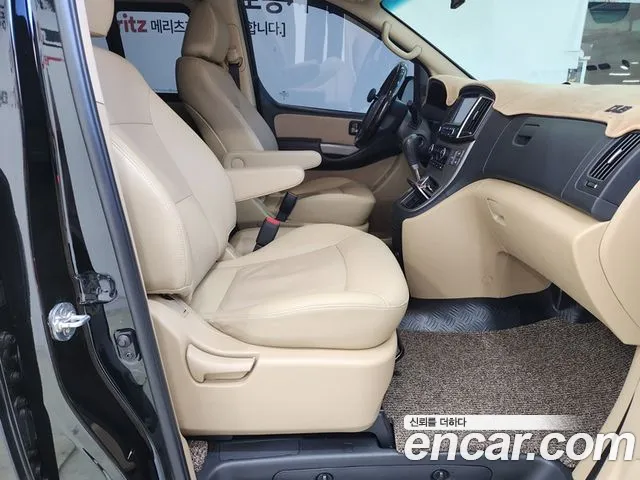 Hyundai Staria 2017 thumb 10