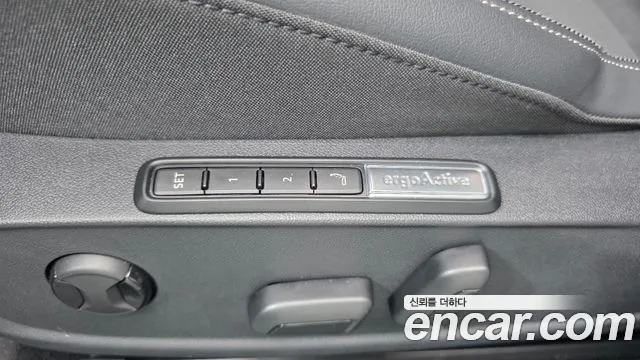 Volkswagen Golf 2026 thumb 11