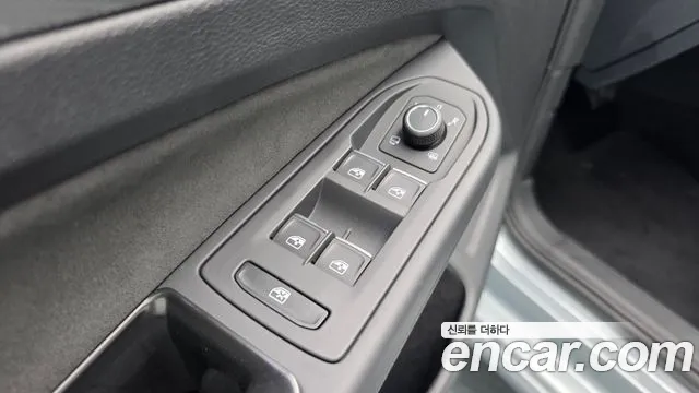Volkswagen Golf 2026 thumb 8