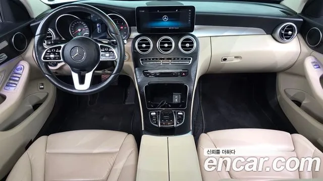Mercedes-Benz C-Class 2019 thumb 6