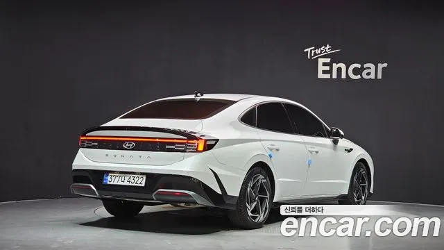 Hyundai Sonata 2023 thumb 2