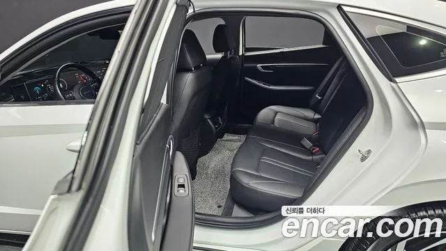 Hyundai Sonata 2023 thumb 4