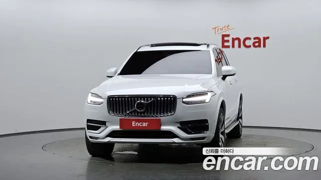 Volvo XC90 2022 thumb 10