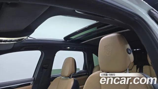 Porsche Cayenne 2016 thumb 10