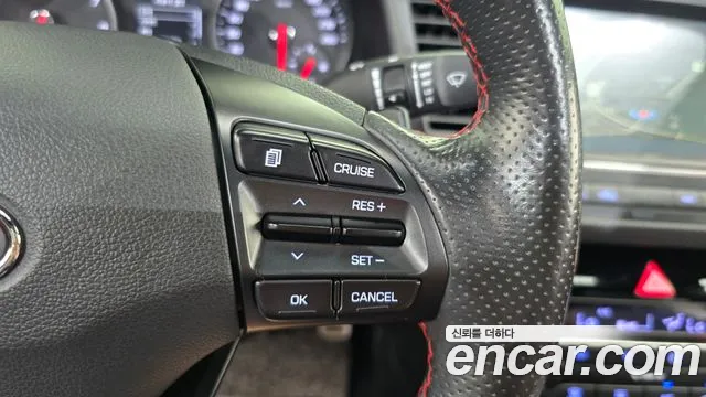 Hyundai Avante 2017 thumb 3