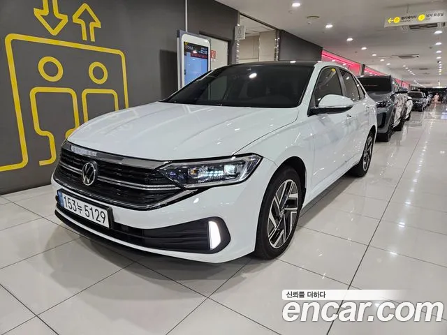 Volkswagen Jetta 2023 thumb 4