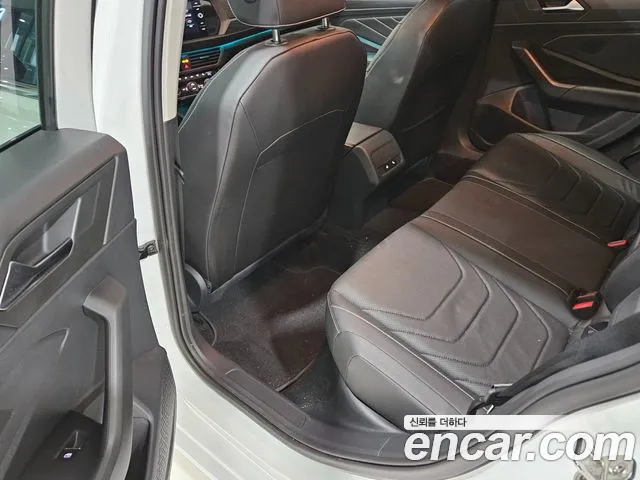 Volkswagen Jetta 2023 thumb 11
