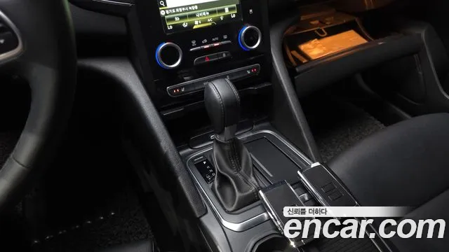 Renault SM6 2016 thumb 11