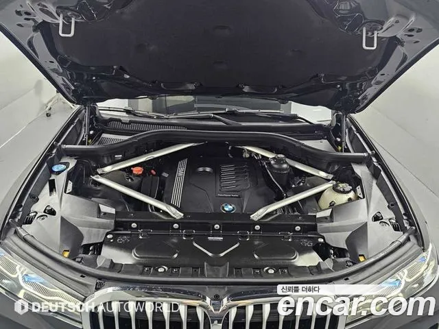 BMW X7 2021 thumb 4