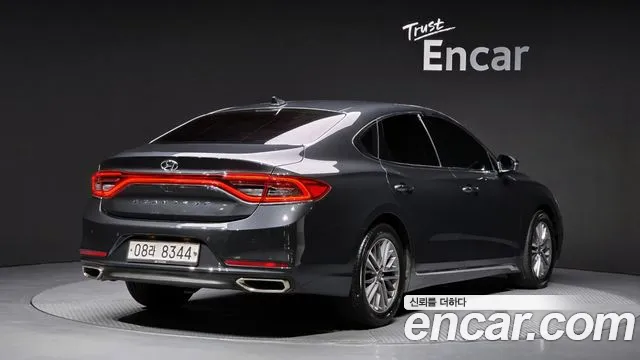 Hyundai Grandeur 2017 thumb 10