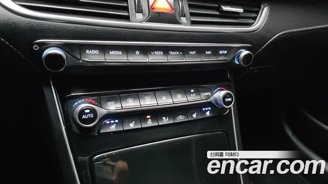 Hyundai Grandeur 2017 thumb 3