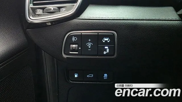 Hyundai Grandeur 2017 thumb 8