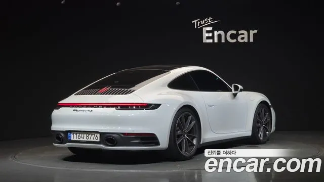 Porsche 911 2022 thumb 7