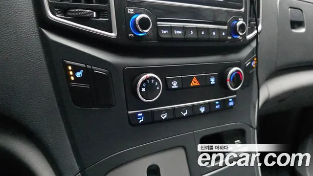 Hyundai Staria 2020 thumb 12