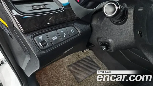 Hyundai Grandeur 2016 thumb 6