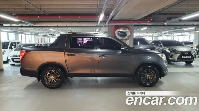 KGM Rexton 2018 thumb 6