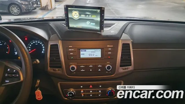 KGM Rexton 2018 thumb 7