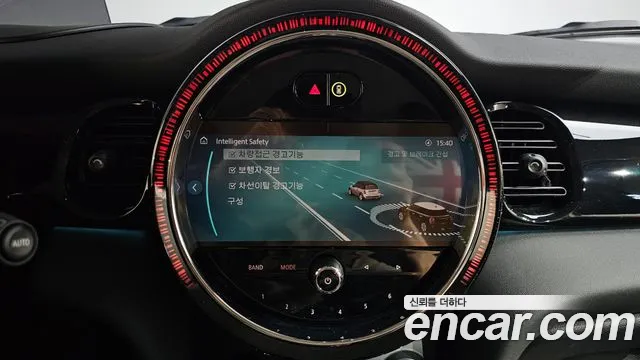 Mini Cooper 2024 thumb 5