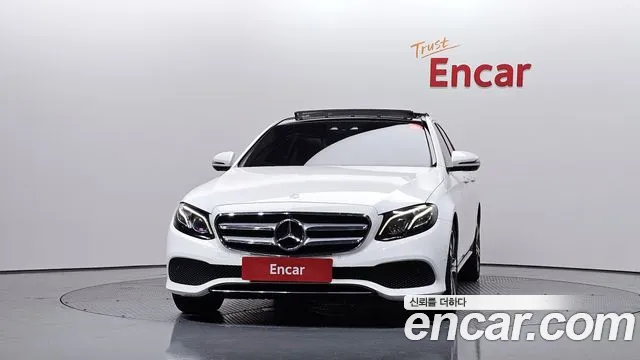 Mercedes-Benz E-Class 2016 thumb 2