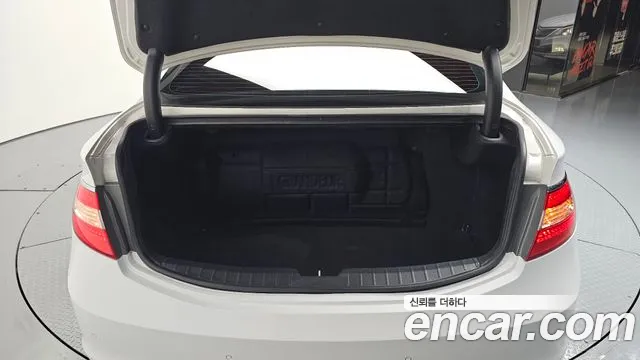 Hyundai Grandeur 2014 thumb 6