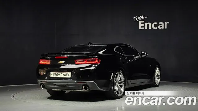 Chevrolet Camaro 2018 thumb 9
