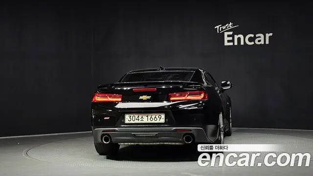 Chevrolet Camaro 2018 thumb 4