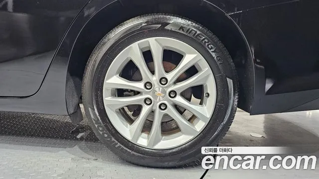 Chevrolet Malibu 2018 thumb 4