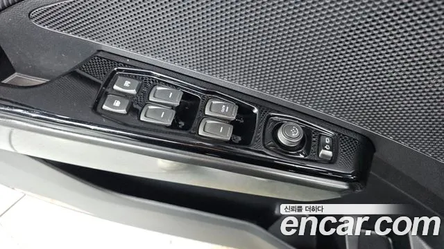 KGM Tivoli 2020 thumb 8