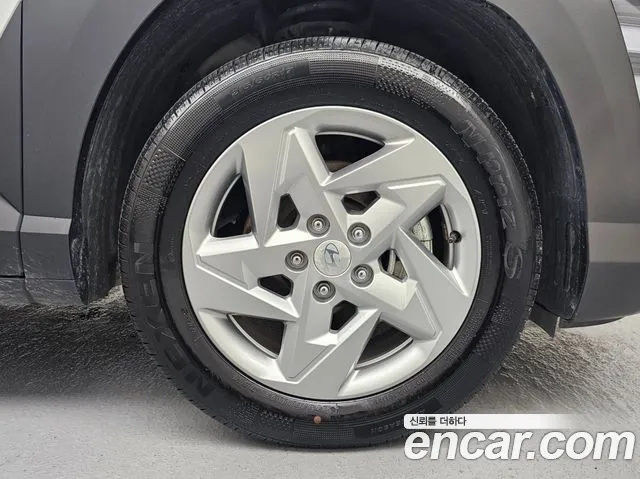 Hyundai Kona 2023 thumb 4