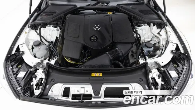 Mercedes-Benz E-Class 2025 thumb 7
