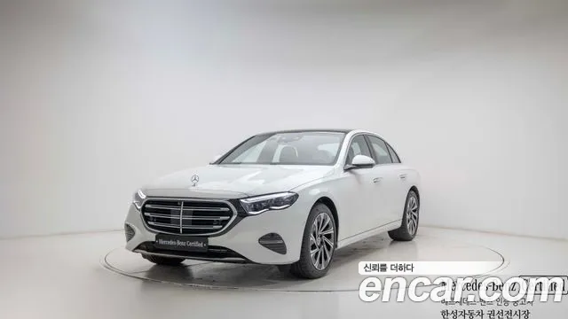 Mercedes-Benz E-Class 2025 thumb 8