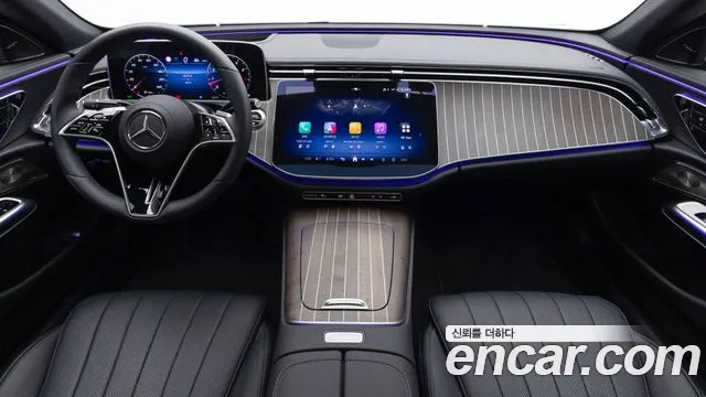 Mercedes-Benz E-Class 2025 thumb 6