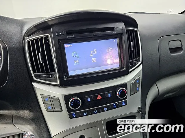 Hyundai Staria 2017 thumb 8