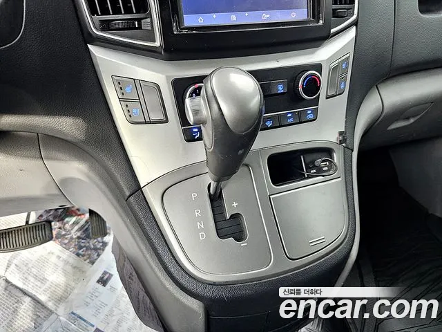 Hyundai Staria 2017 thumb 6