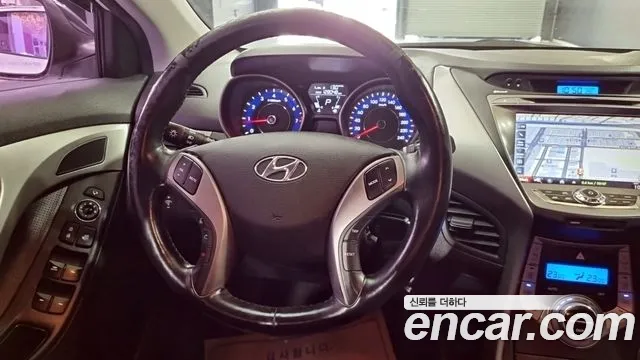 Hyundai Avante 2013 thumb 4