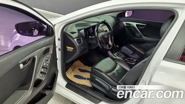 Hyundai Avante 2013 thumb 8
