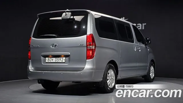 Hyundai Staria 2020 thumb 10