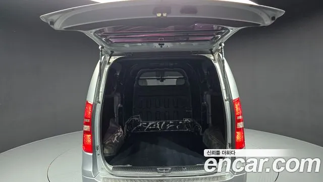 Hyundai Staria 2020 thumb 4