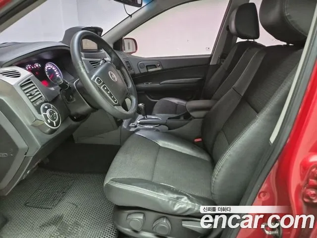 KGM Korando 2013 thumb 6