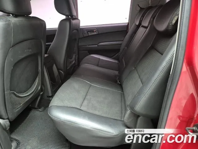 KGM Korando 2013 thumb 8