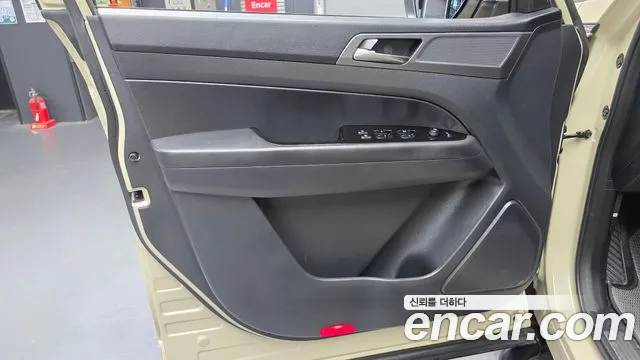 KGM Rexton Sports Khan 2023 thumb 4