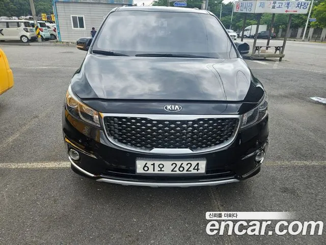 Kia Carnival 2017 thumb 2