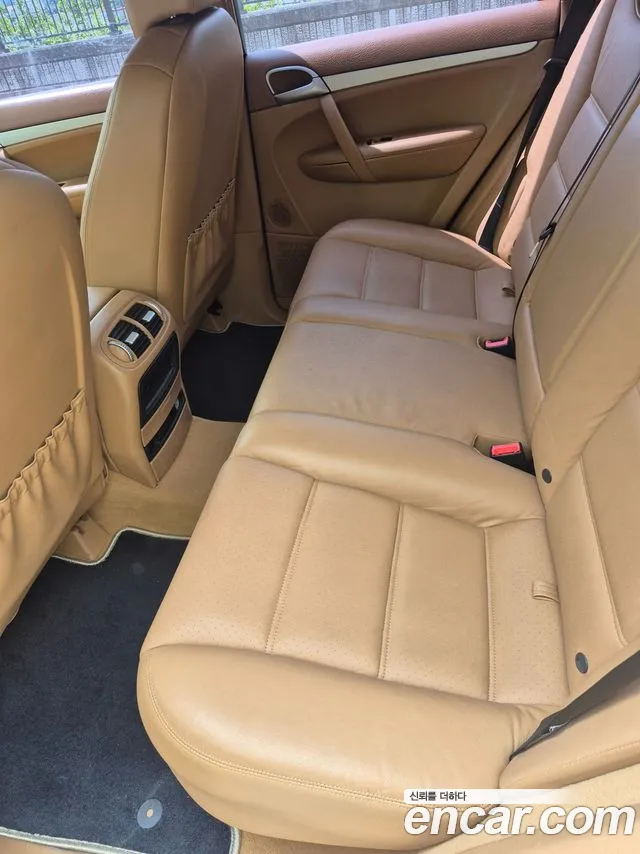 Porsche Cayenne 2009 thumb 11