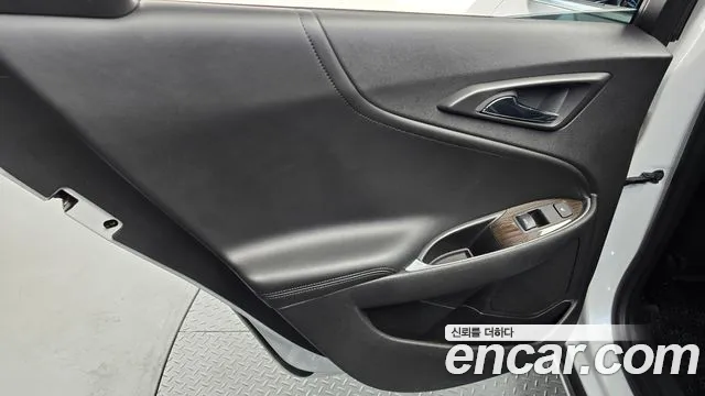 Chevrolet Malibu 2016 thumb 3
