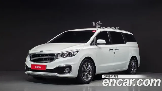 Kia Carnival 2015 thumb 5