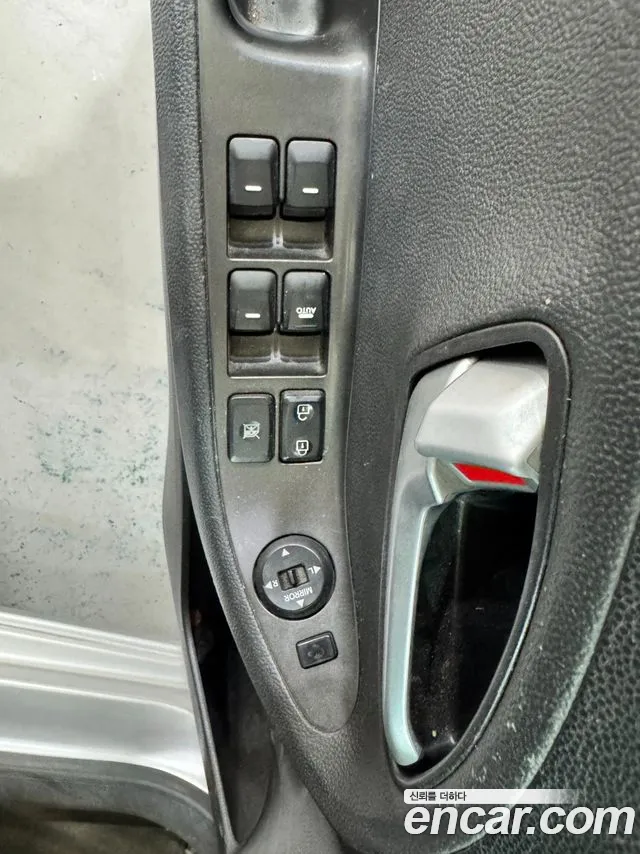 Kia Morning 2014 thumb 6