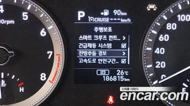 Hyundai Grandeur 2017 thumb 12