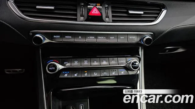 Hyundai Grandeur 2016 thumb 4